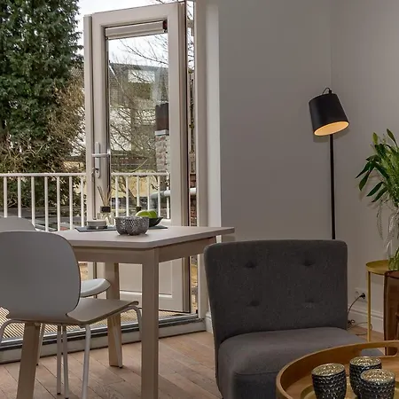 Zoet Valkenburg Апартаменты *